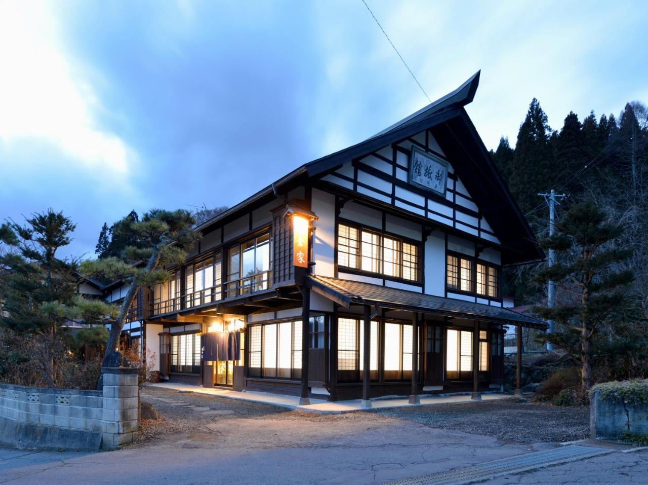 宿屋白金家 Yadoya-Shiroganeya 1日1組限定2名から8名様まで 全館貸切り 伝統的建造物の旅籠宿 Traditional Culture Experience 长野 外观 照片